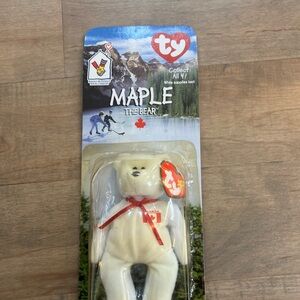 Rare with tag error, made in 1997, tag reads 1993. TY Maple the Bear Plush